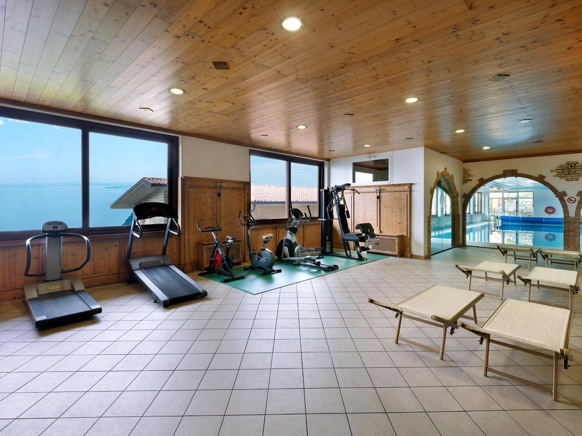 Hotel Residence Panorama La Forca, Gtsgroup Tignale Eksteriør billede