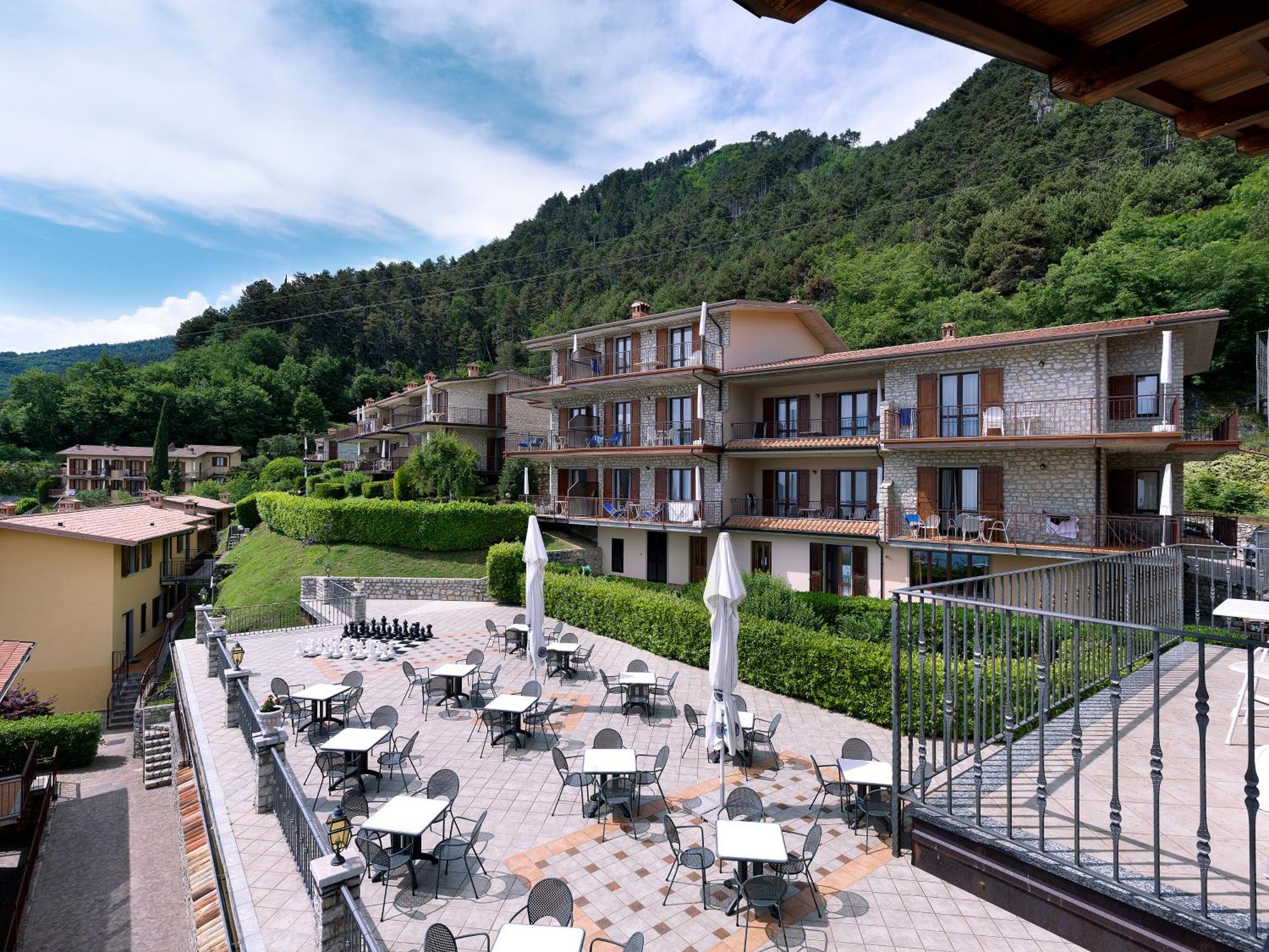 Hotel Residence Panorama La Forca, Gtsgroup Tignale Værelse billede