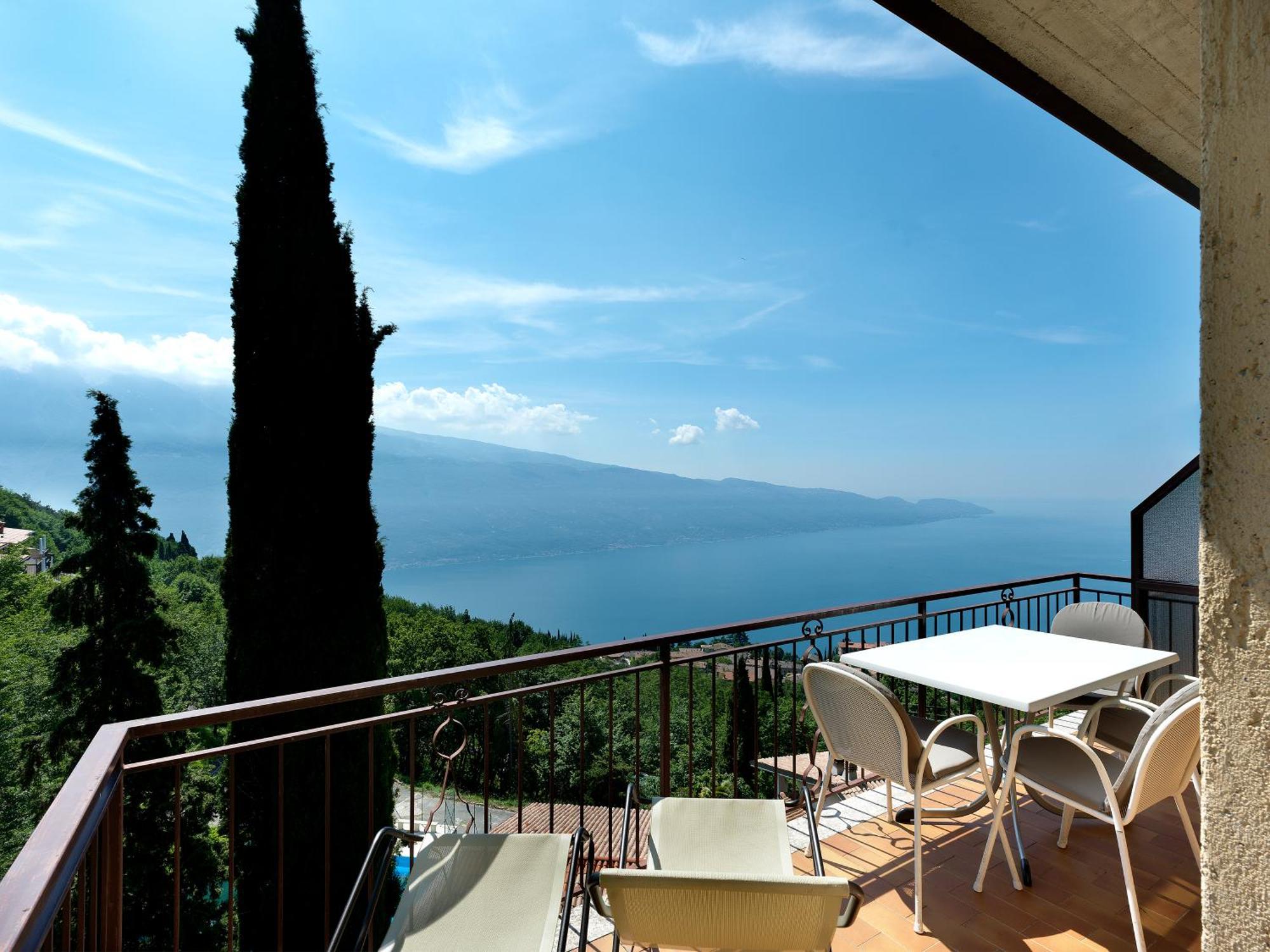 Hotel Residence Panorama La Forca, Gtsgroup Tignale Værelse billede