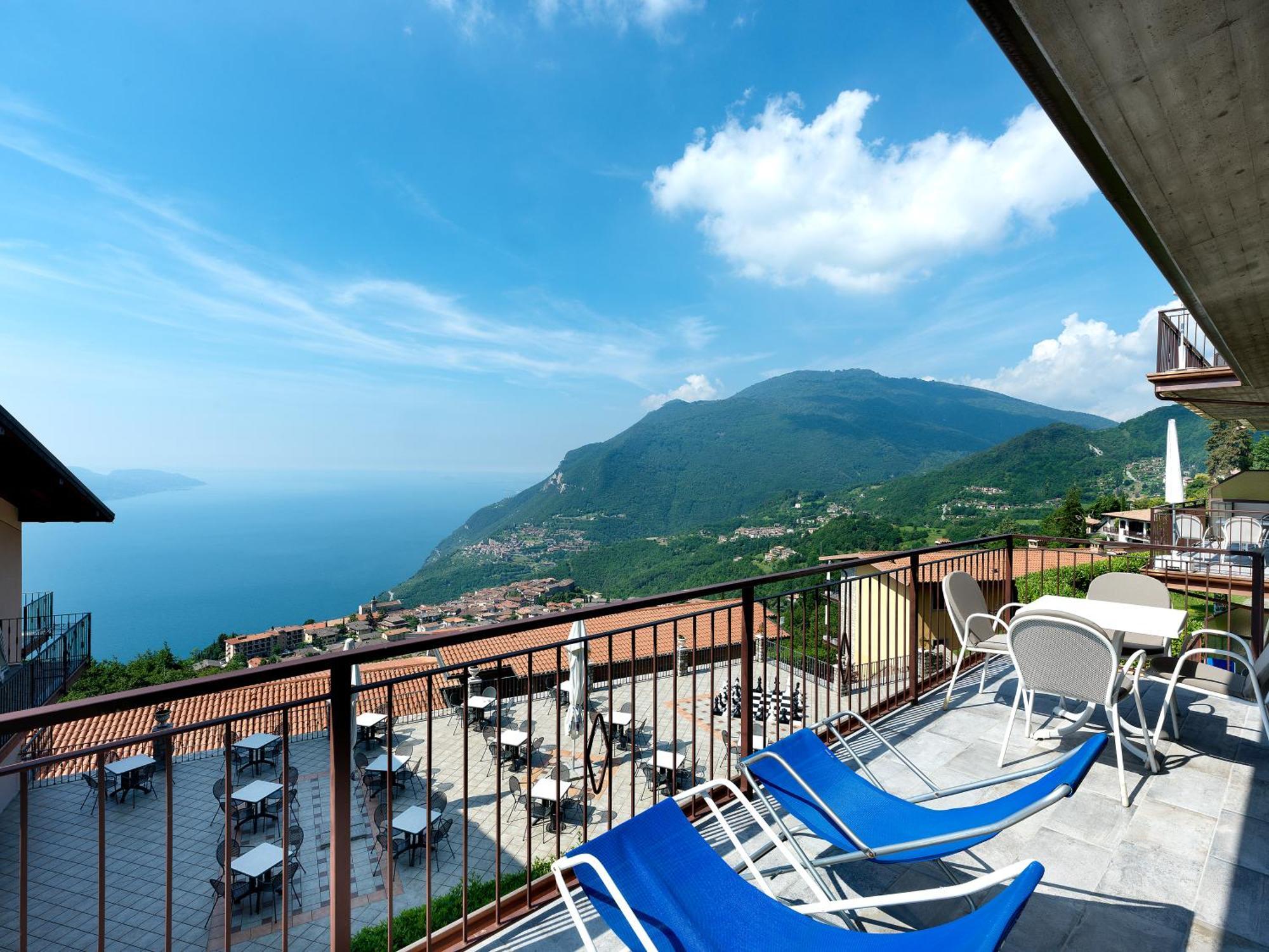 Hotel Residence Panorama La Forca, Gtsgroup Tignale Værelse billede